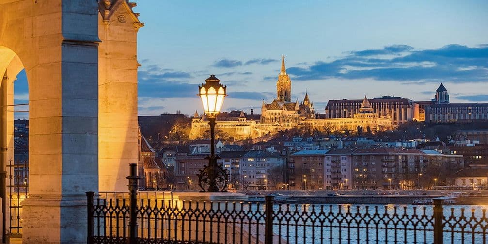 Discover the charms of Budapest: Comfortable bus travel from Belgrade